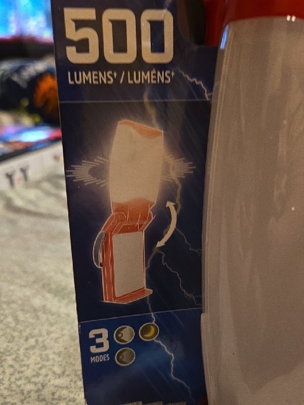 Energizer Red Folding Lantern - WeatherReady 500 Lumens 142 - Picture 3 of 3